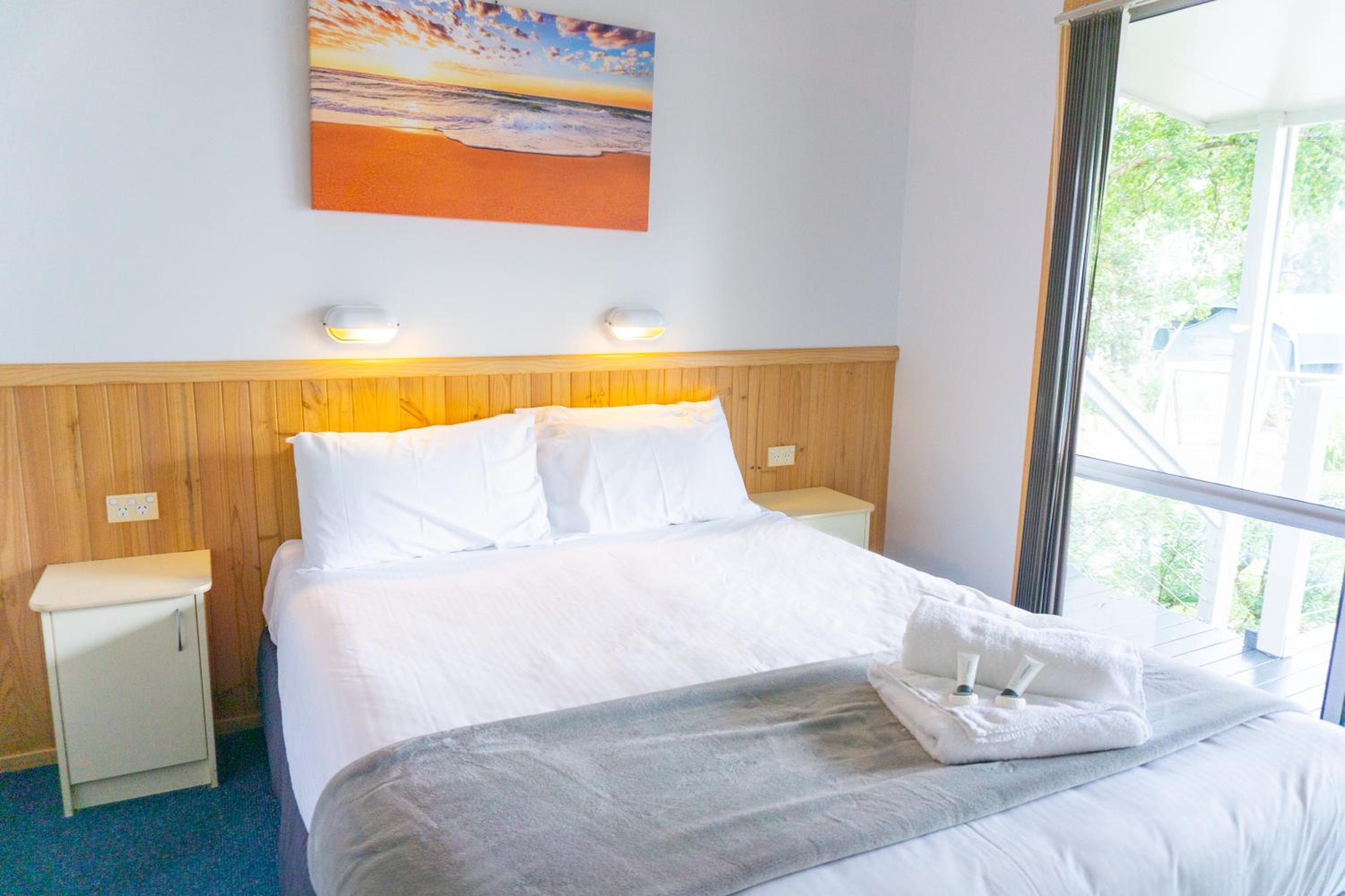 2 Bedrooms, Sunset Villa