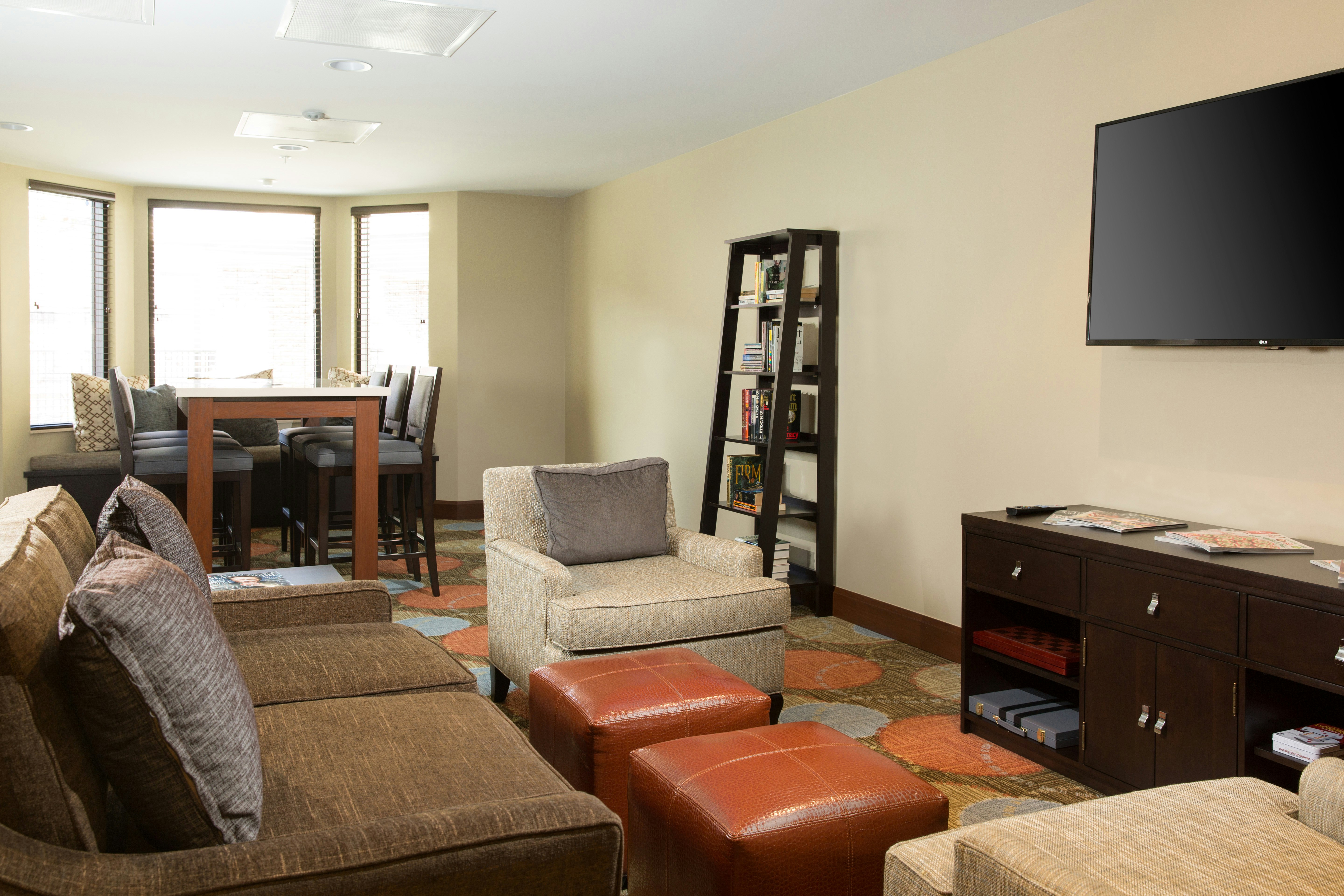 Staybridge Suites Corona South 36/45