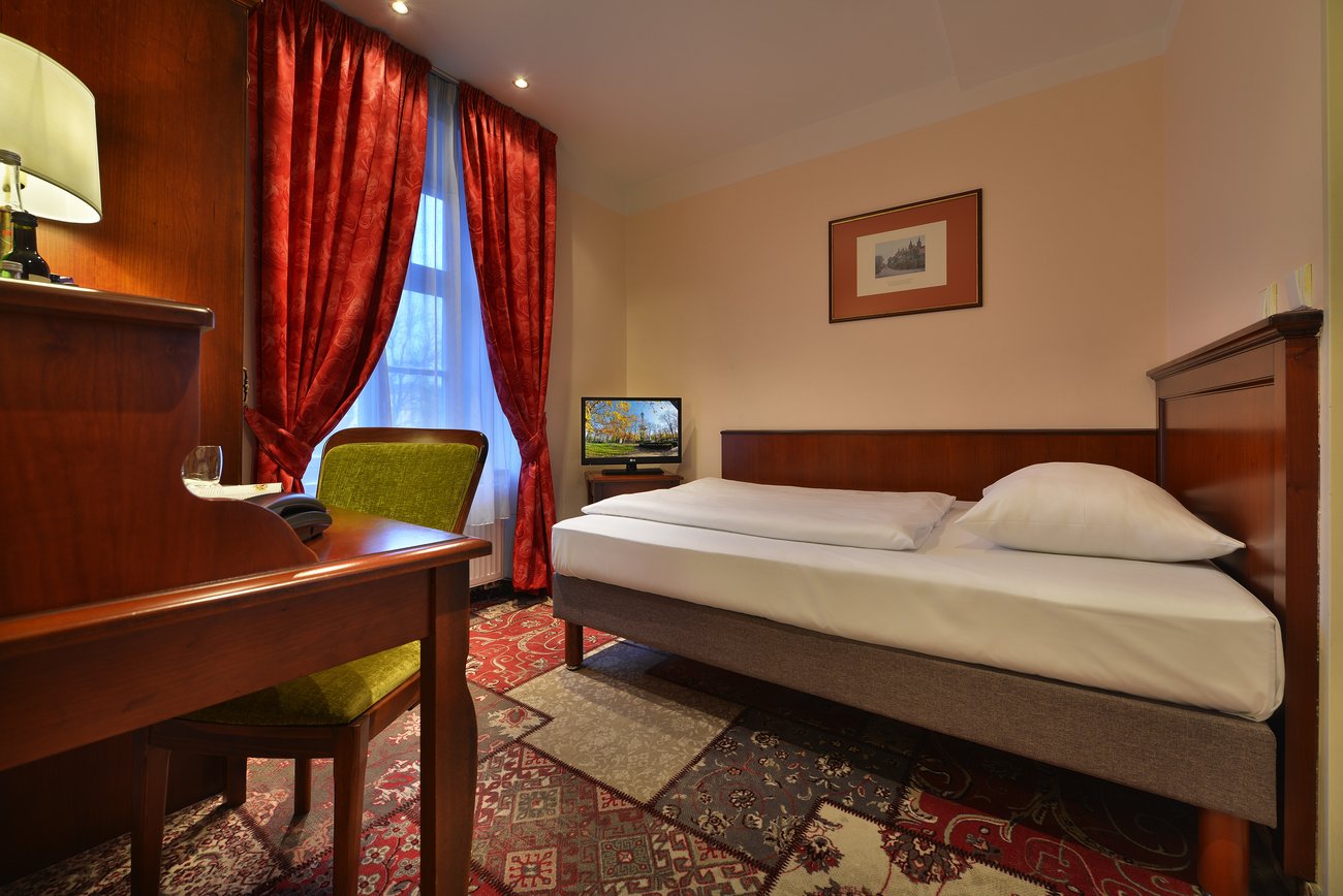 Room, Single, Castle View