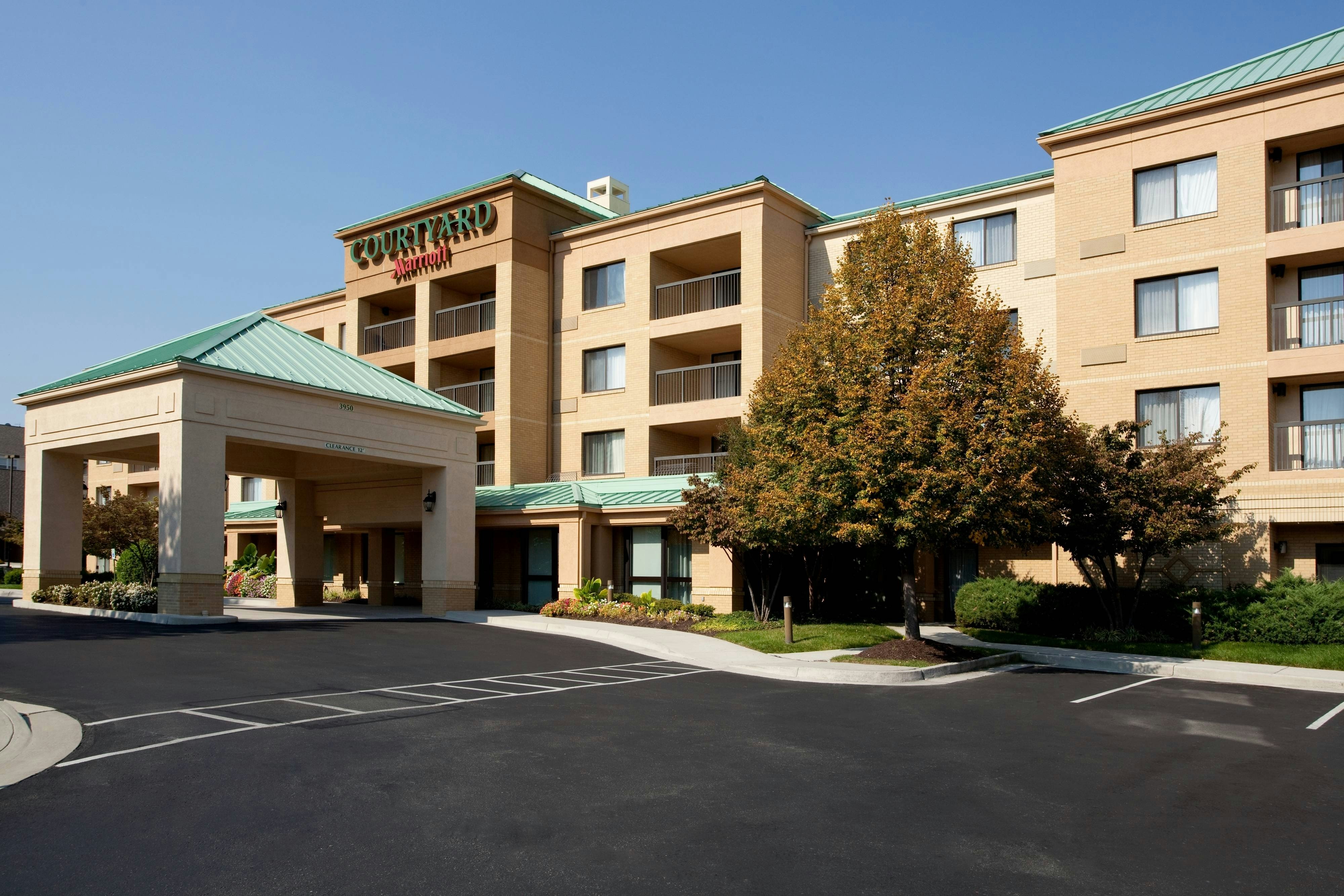 Courtyard by Marriott Richmond Northwest 25/25