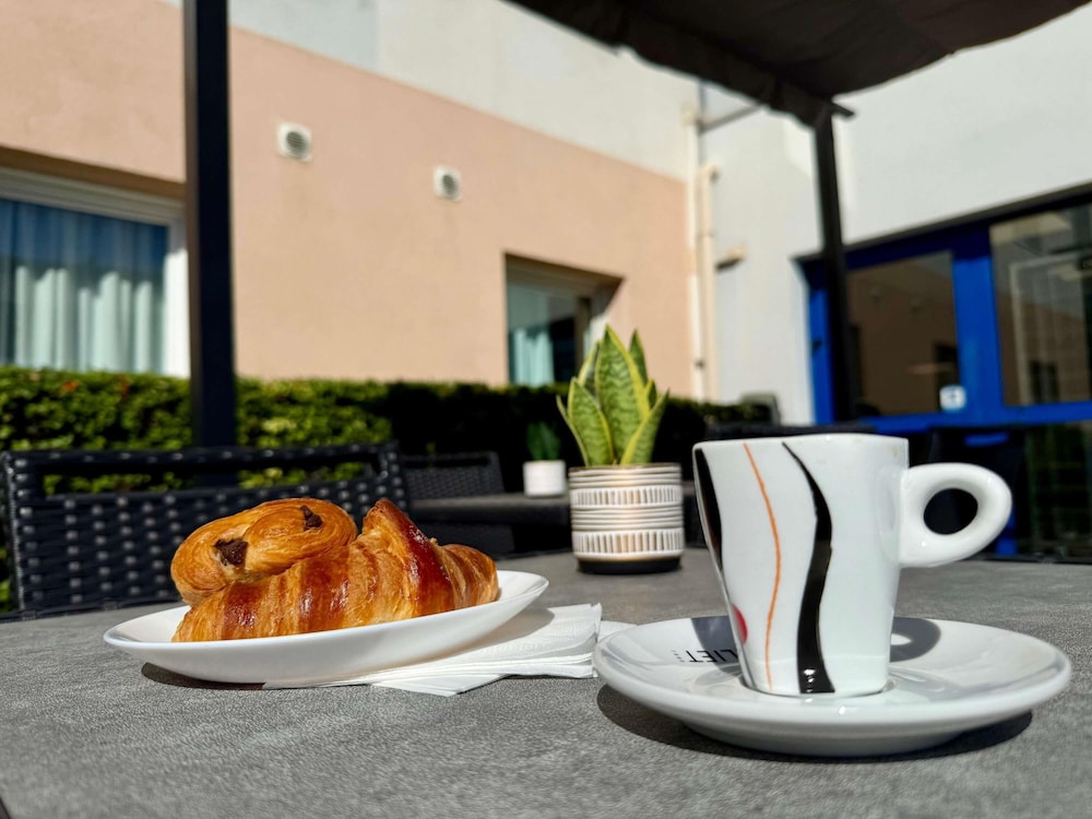 Ibis Budget Marseille Vitrolles 19/69