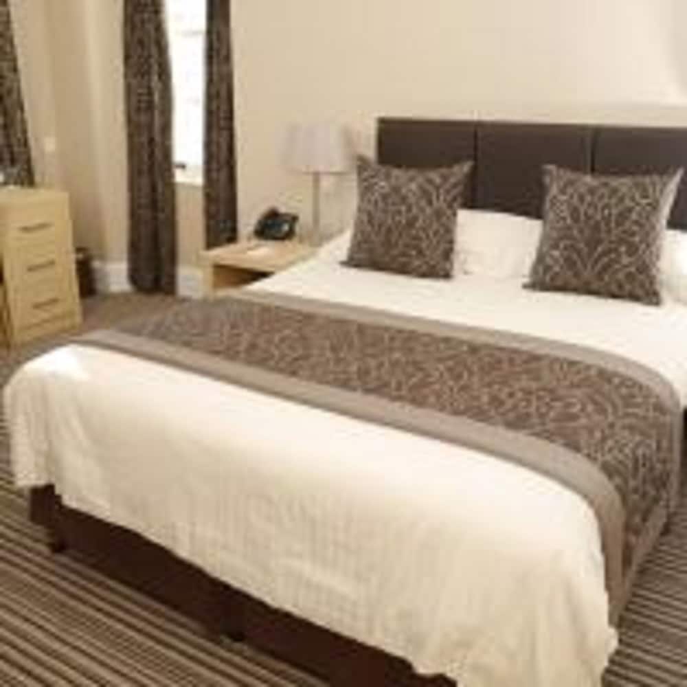Best Western Burnett Arms Hotel 4/23