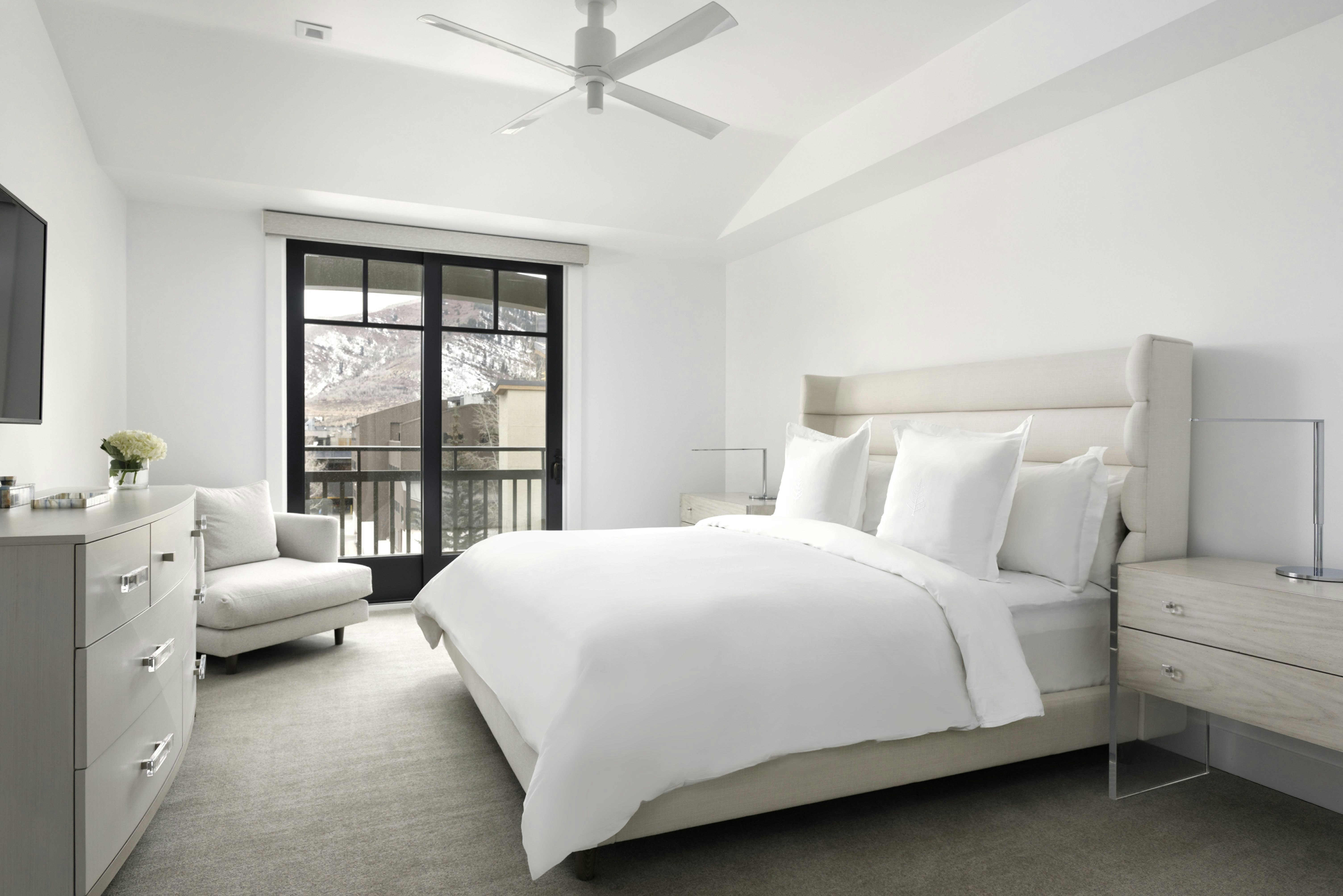 3 Bedrooms, Woods, Residence, 3 King Beds, North Wing, Four Seasons Resort and Residences Vail 2/3
