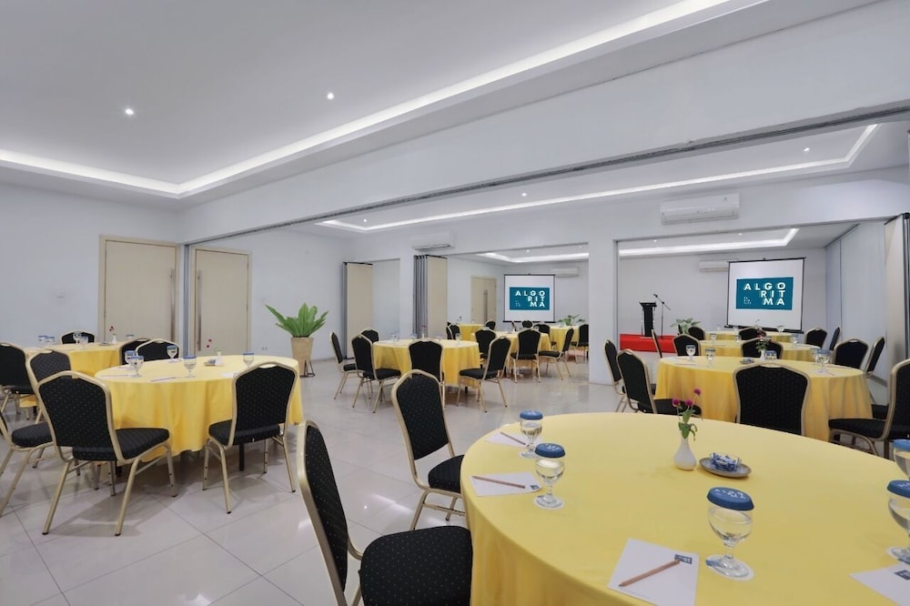 Hotel Algoritma 42/51