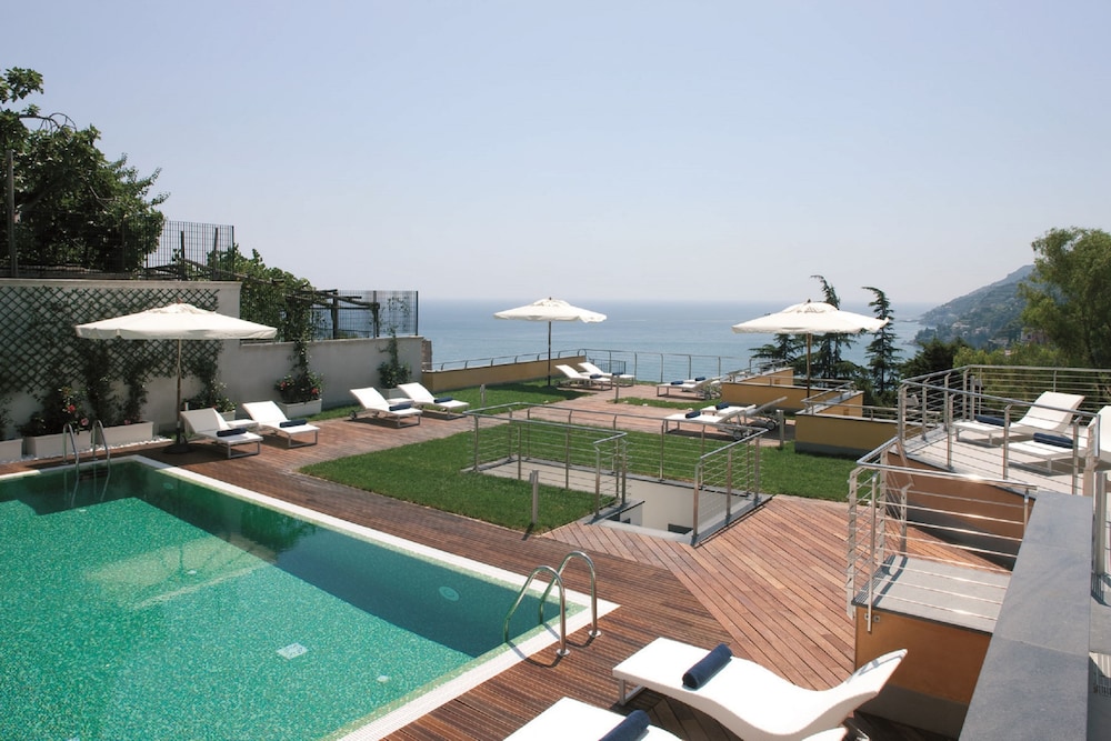 Paradiso Relais Hotel 62/92