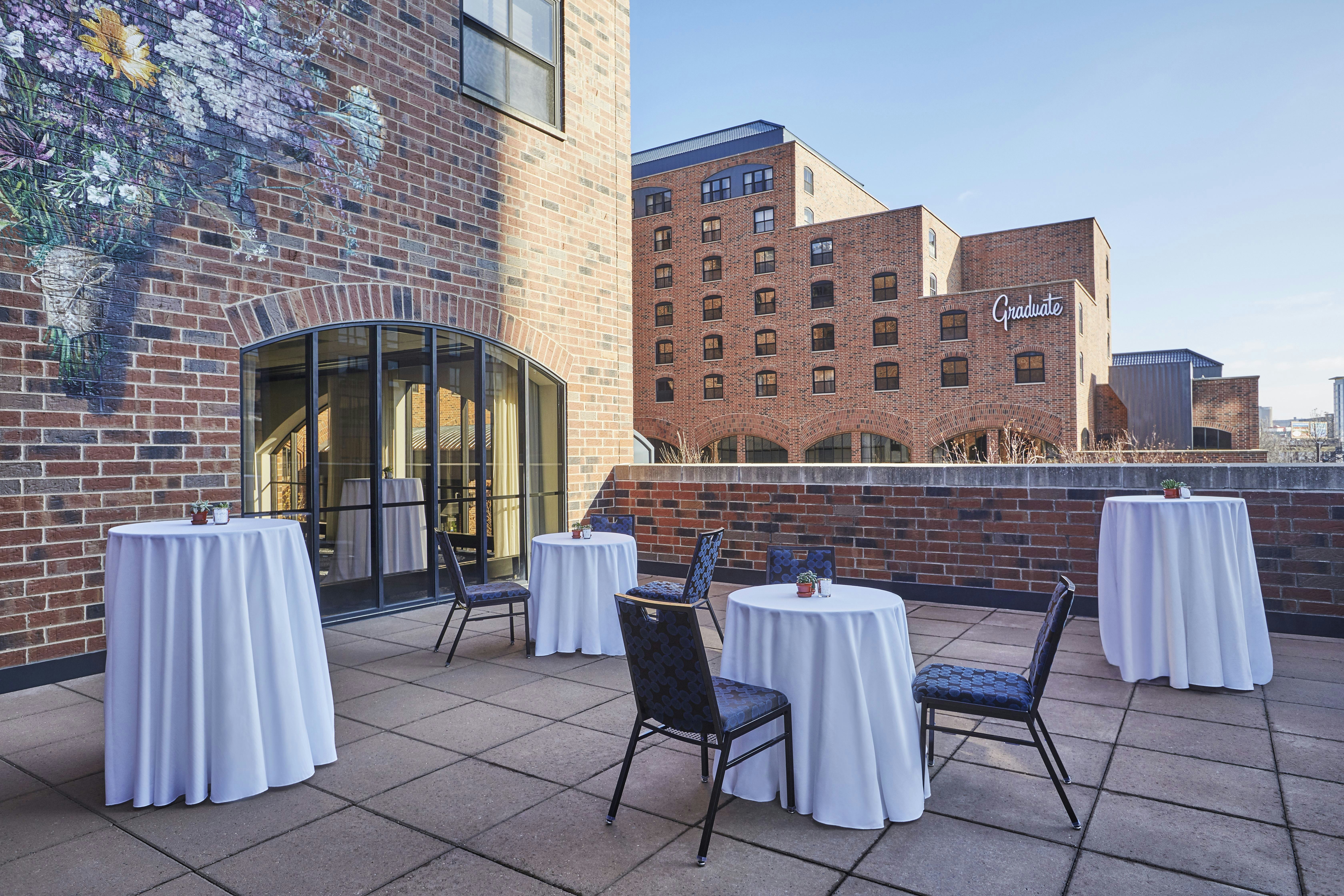 Graduate by Hilton Minneapolis 4/50