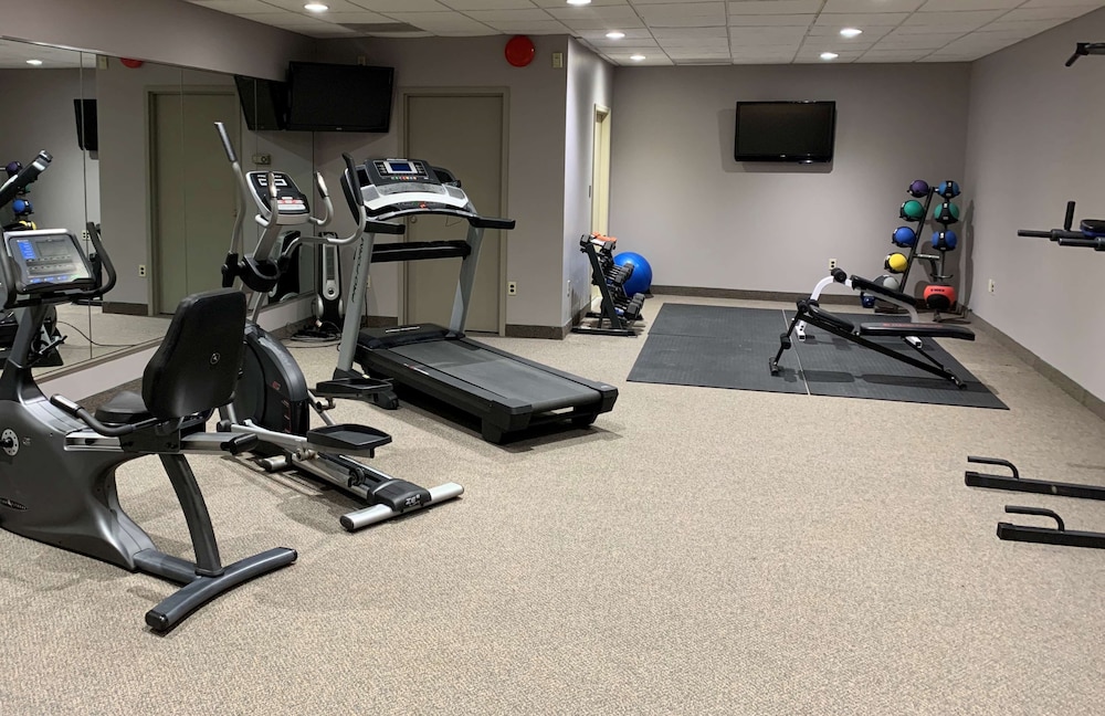 Best Western Plus Wooster Hotel & Conference Center 31/48