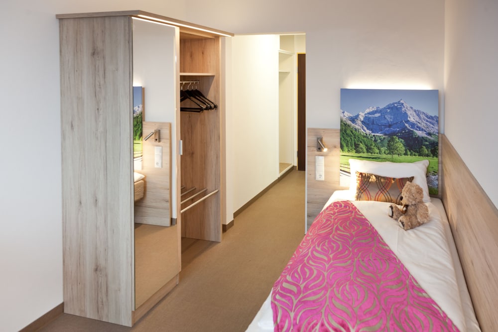 Hotel And Restaurant Edel Weiss Bremen 45/71