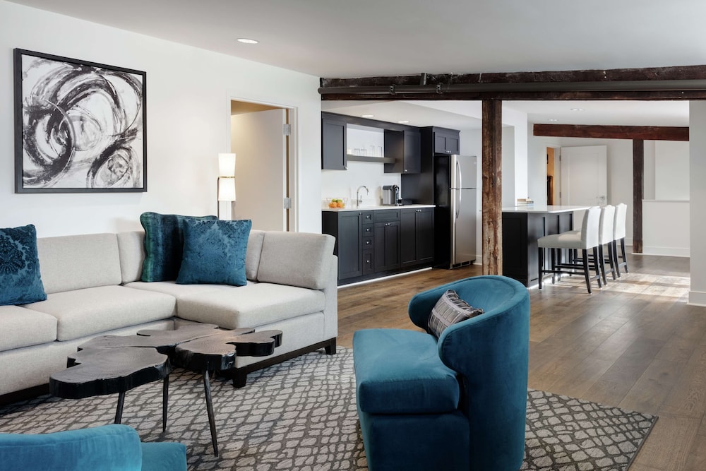 Foundry Hotel Asheville Curio Collection By Hilton 40/49