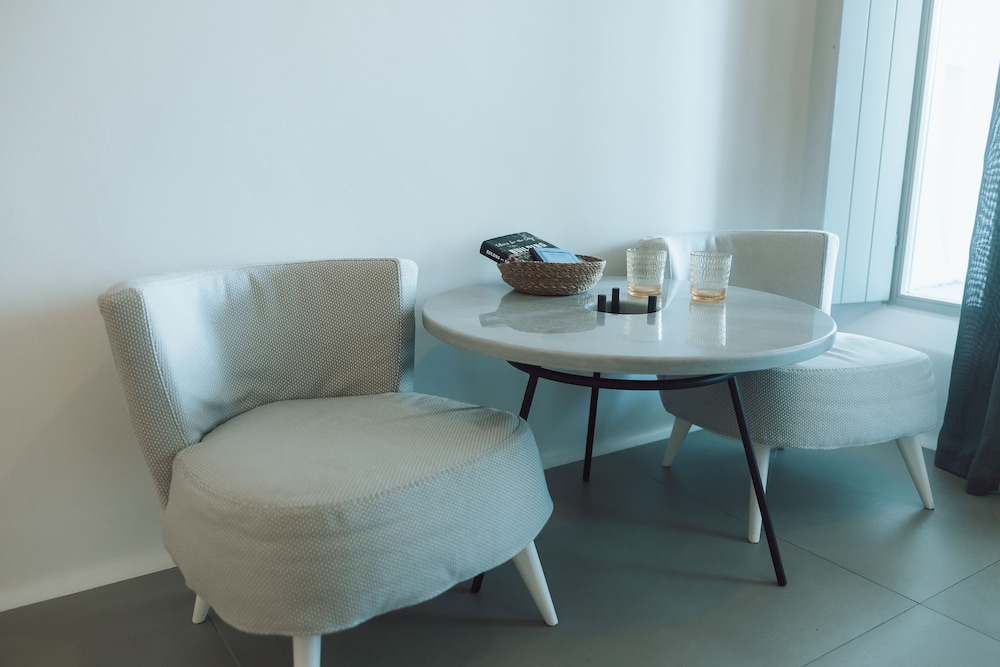 Mykonos Blanc 48/77