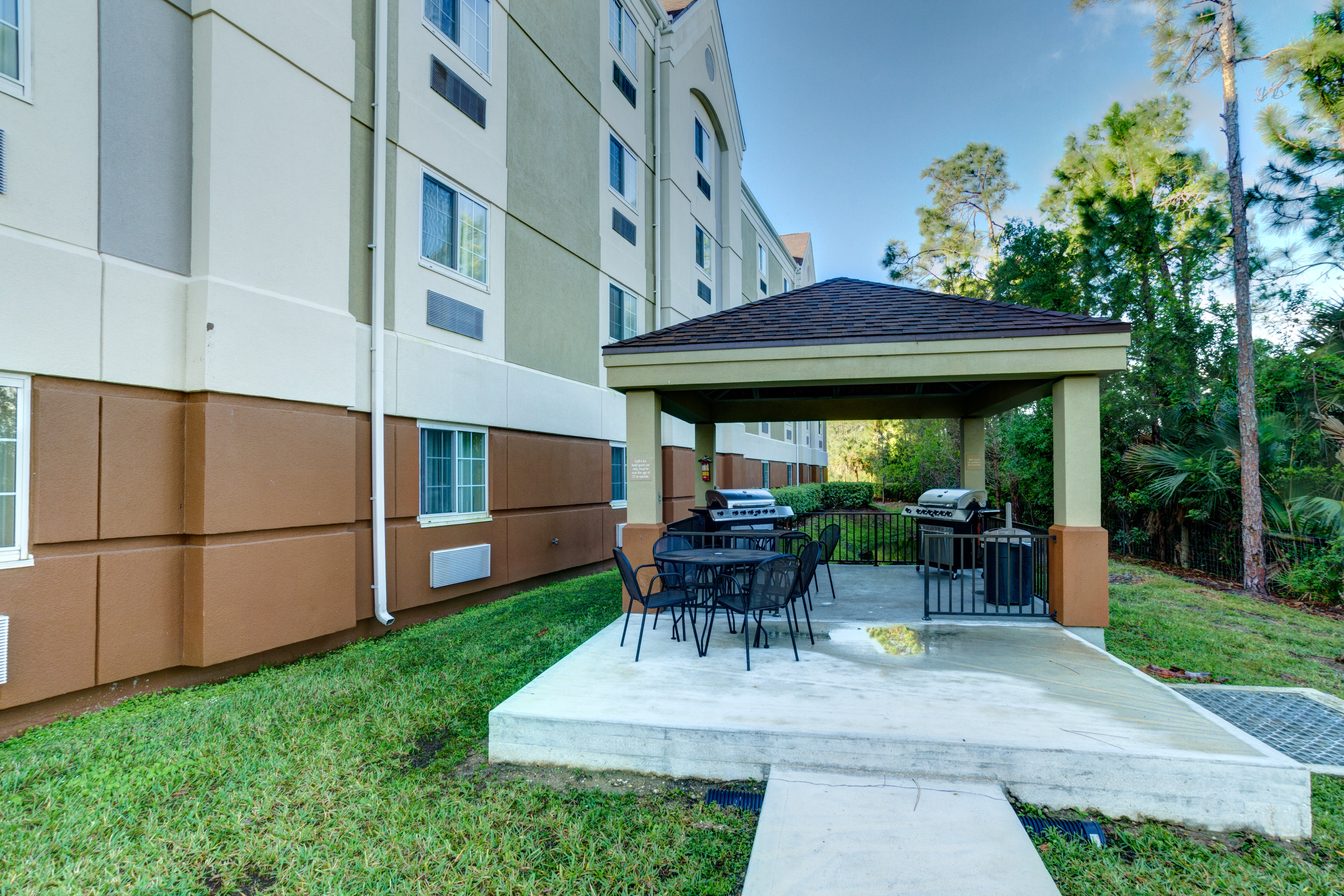 Candlewood Suites Ft Myers I 75 38/40