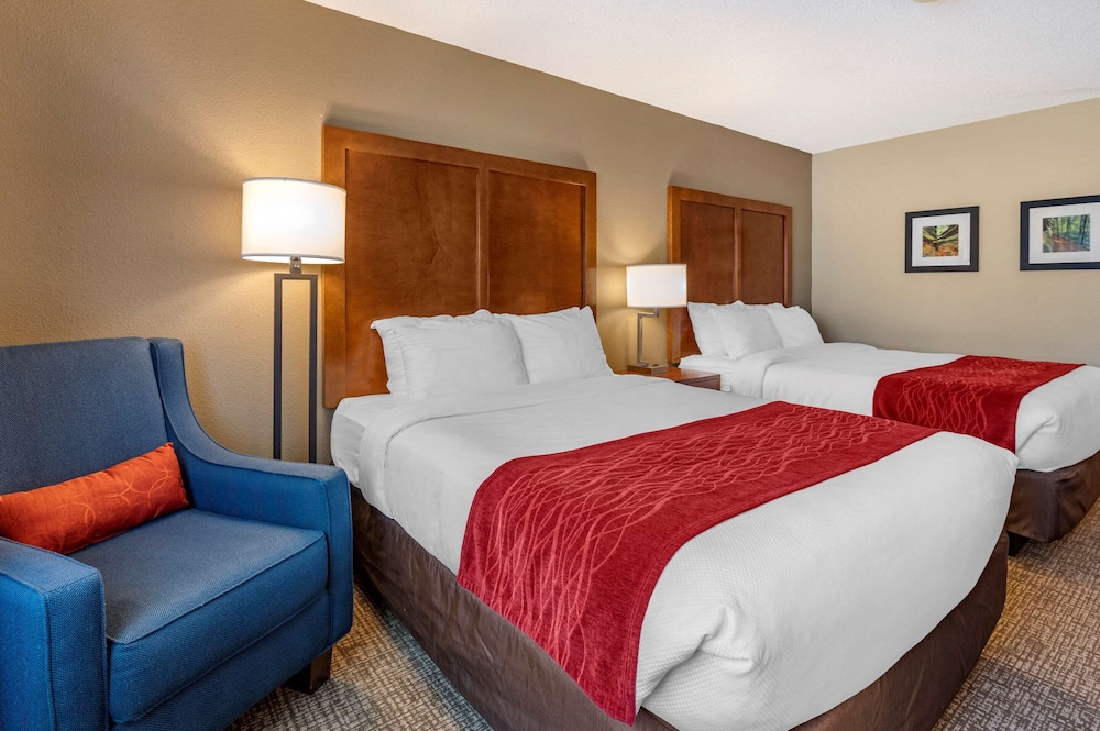 Comfort Inn La Porte, IN 3/26