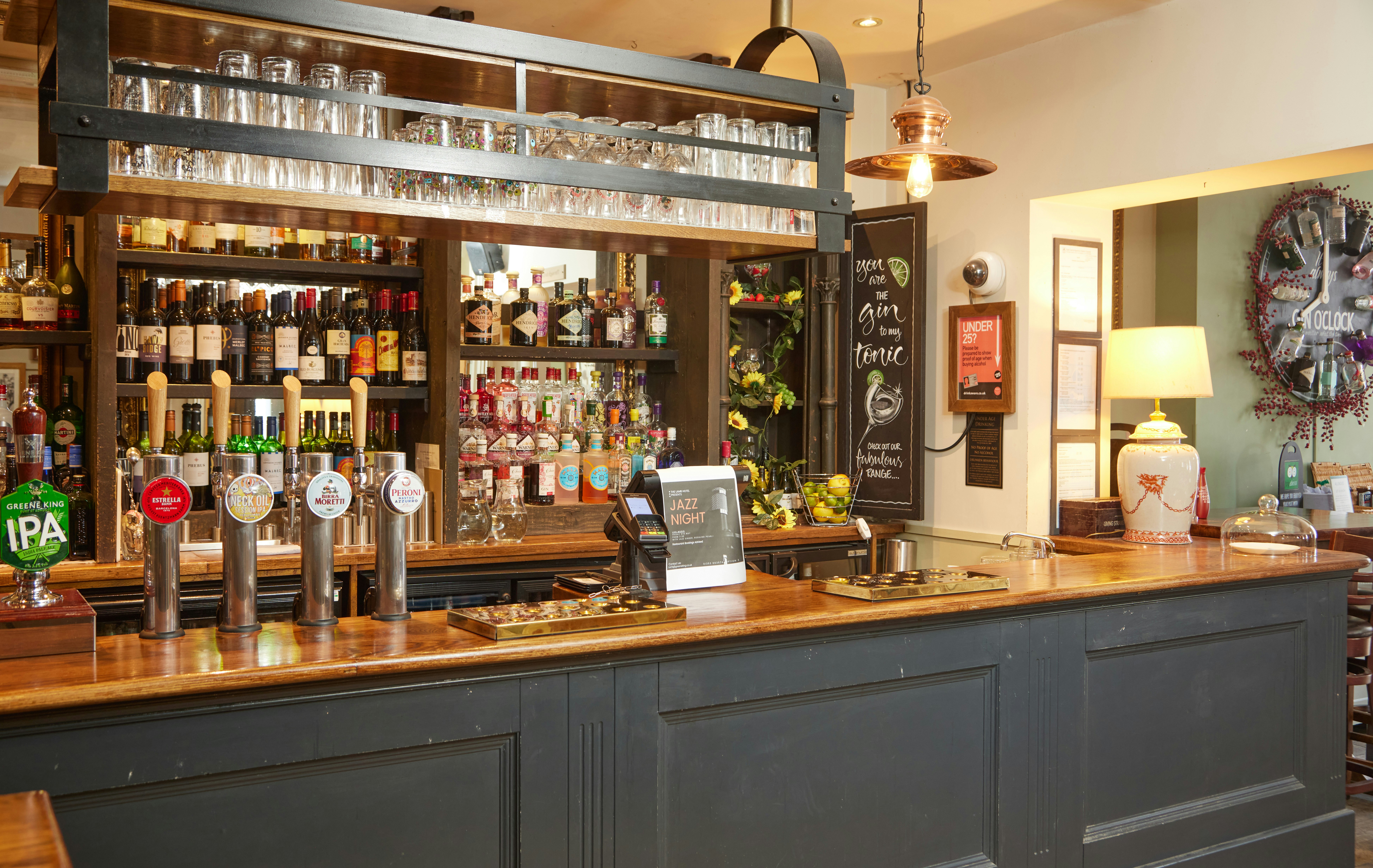 Lamb Hotel 20/29
