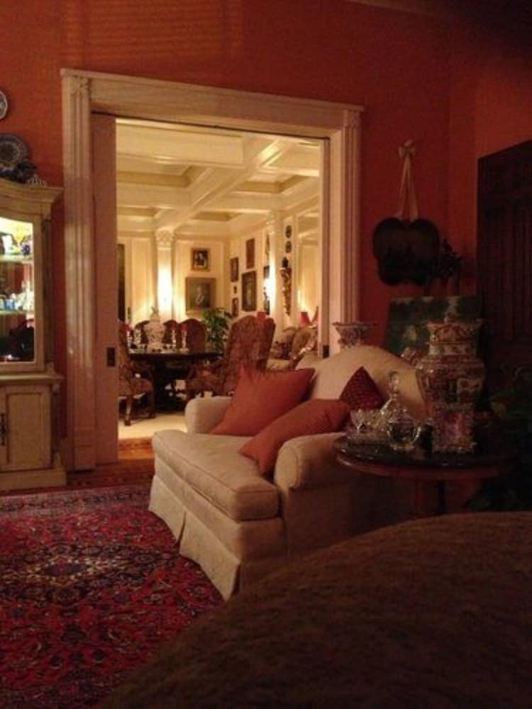Burke Mansion 27/43