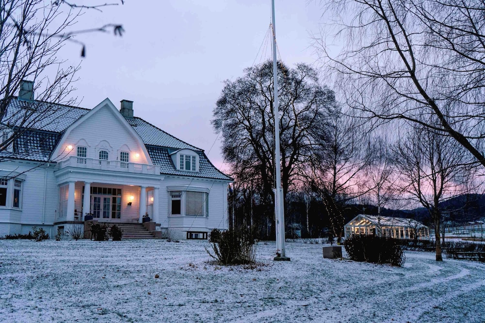 Thorbjornrud Hotel 3/62