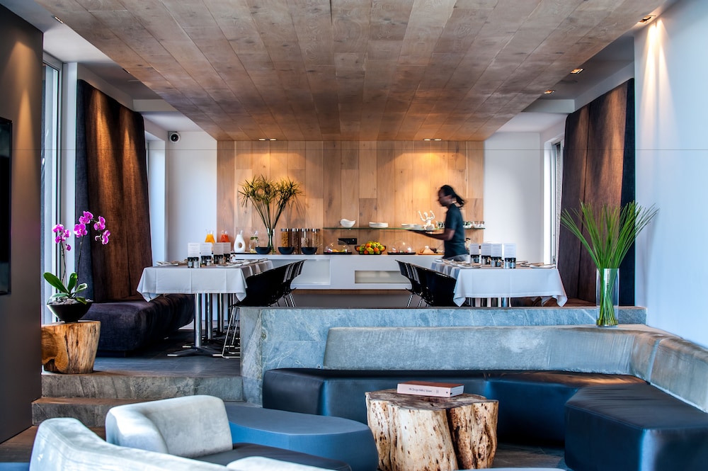 Pod Camps Bay 5/70