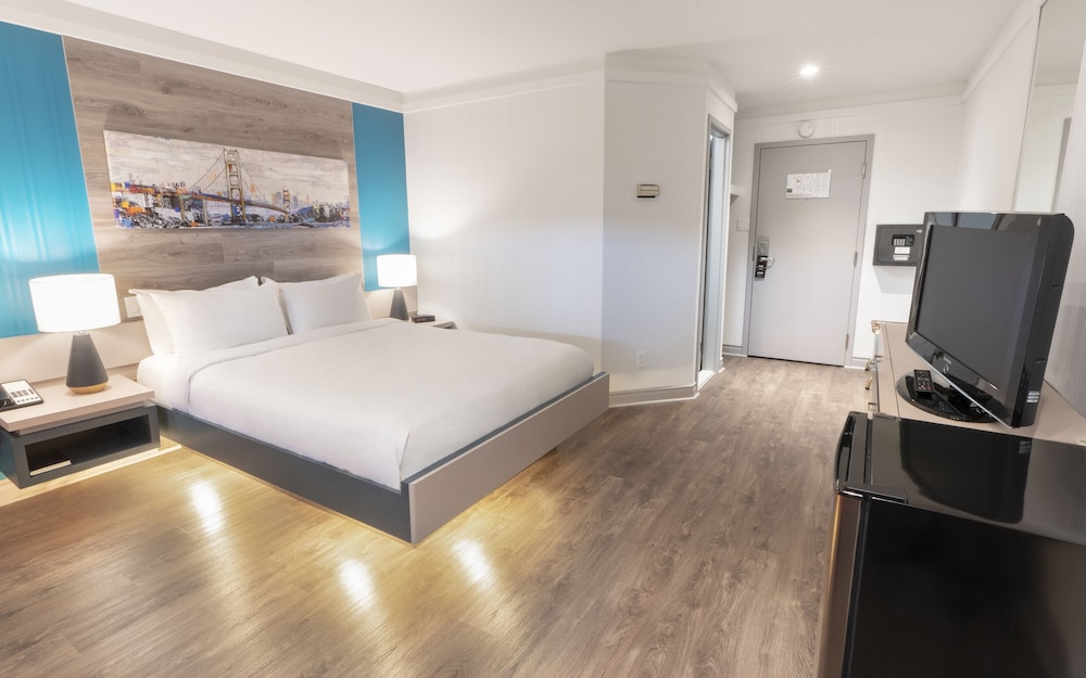 Interior, Economy, Double Bed, Balcony, Dining Area
