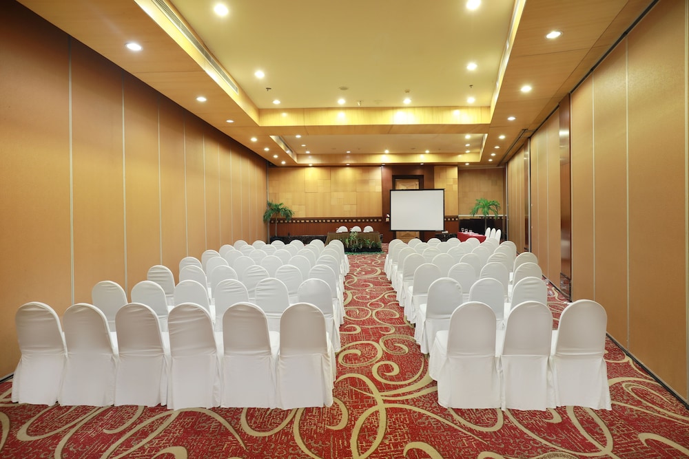 SWISS-BELHOTEL MALEOSAN MANADO 60/67