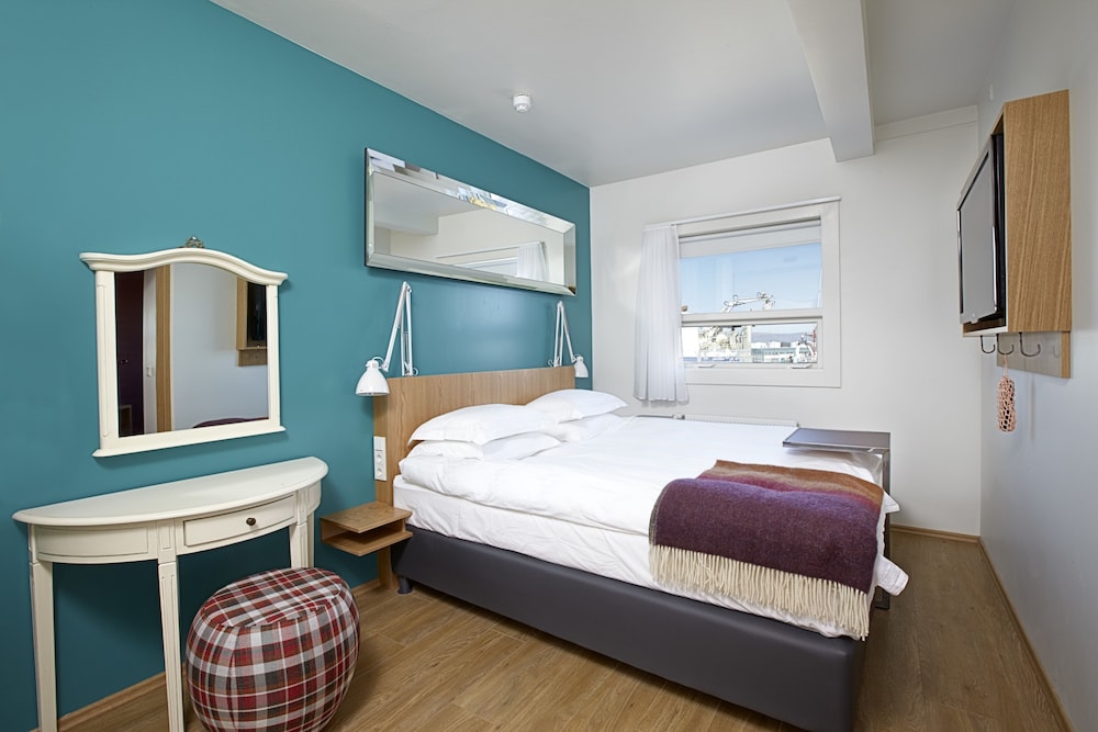 Reykjavik Marina - Berjaya Iceland Hotels 17/50