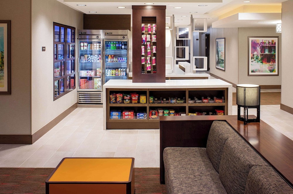 Hyatt House New Orleans/Downtown 40/74