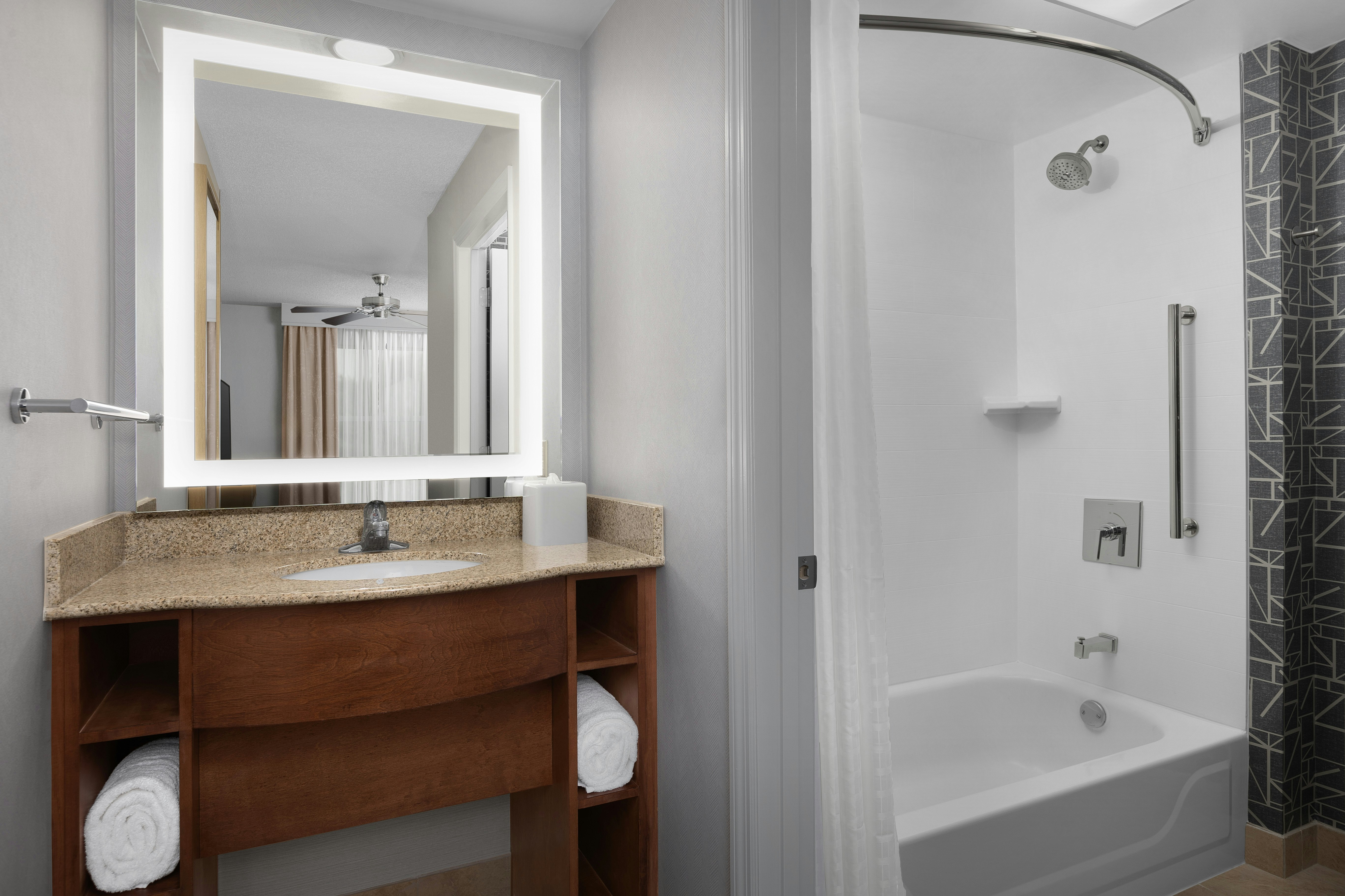 جناح بسريرين كوين بغرفة نوم واحدة، Homewood Suites By Hilton Raleigh Durham Airport 2/2