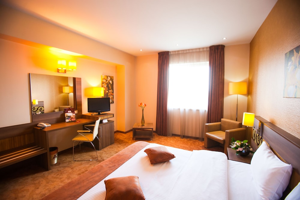 RIN GRAND HOTEL 10/31