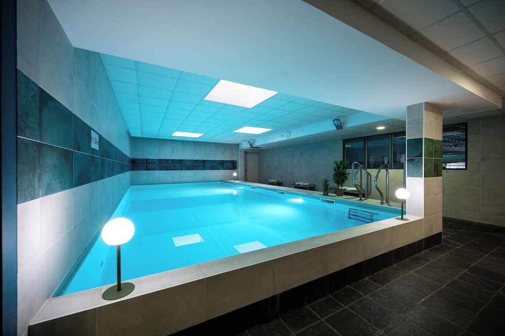 Nemea Appart Hotel Quai Victor Tours Centre 49/73