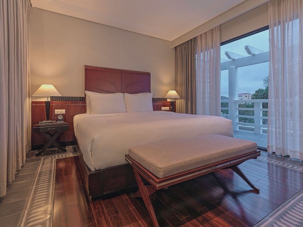 Garden, Suite, King Bed
