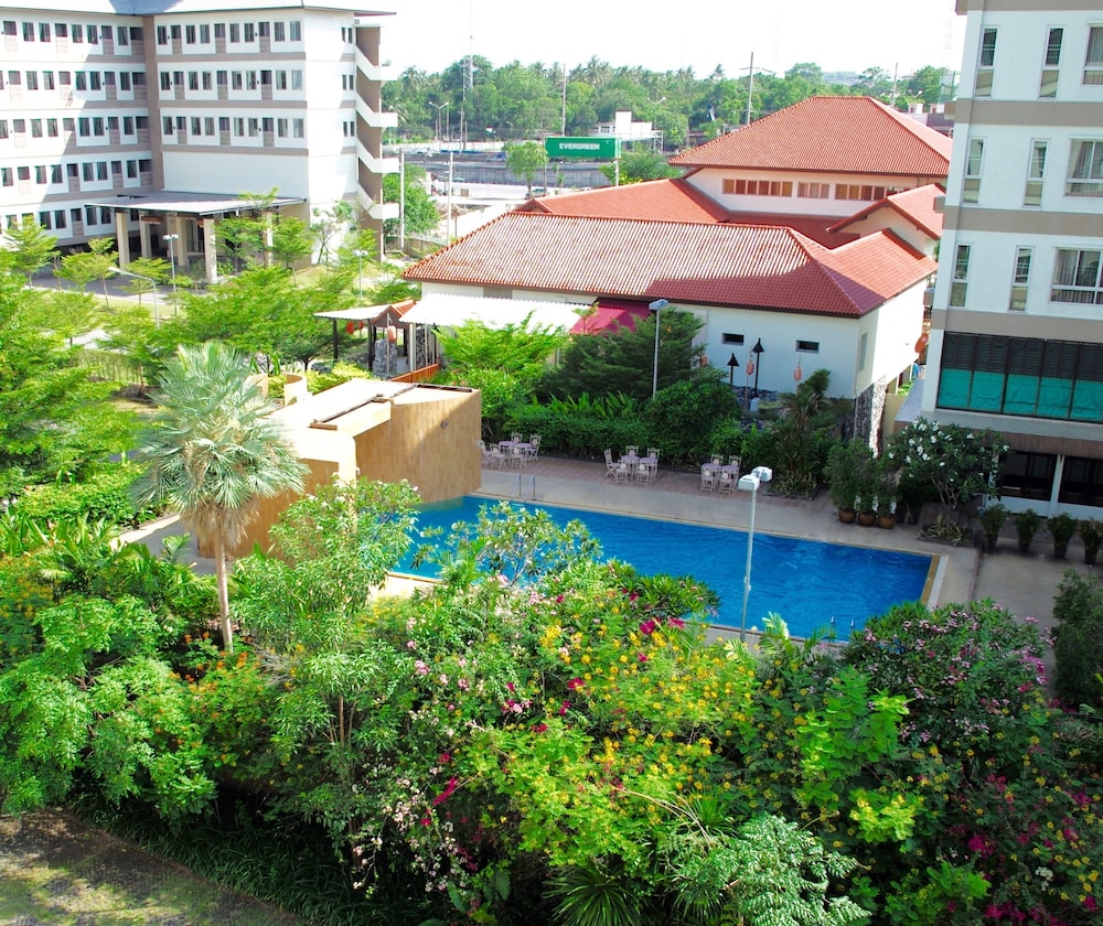 J. Park Hotel 38/62