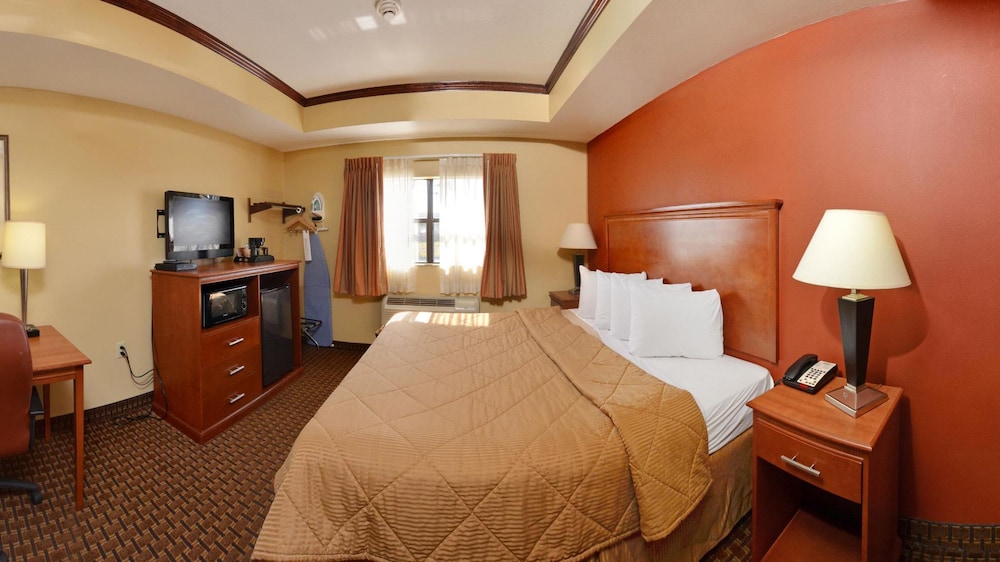 Econo Lodge Inn & Suites Little Rock SW 8/21