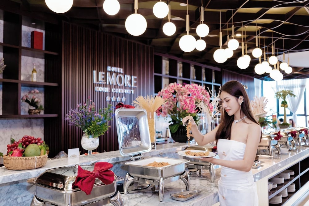 Le More Hotel 33/50