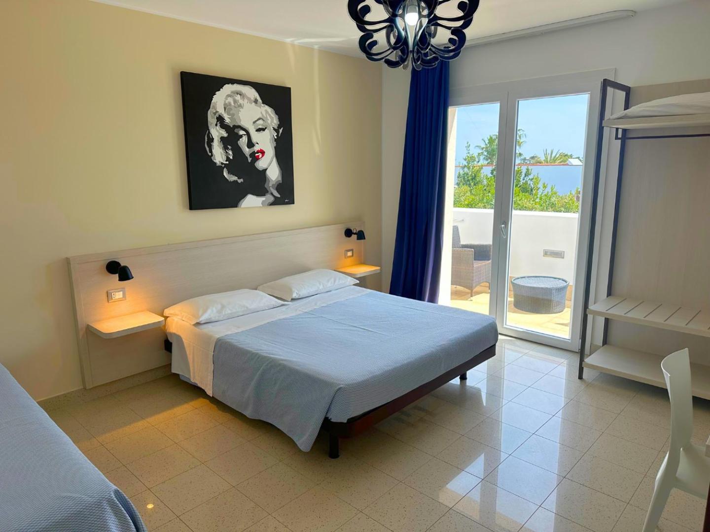 غرفة بسرير مزدوج بإطلالة على البحر، Donnosanto Hotel 2/7