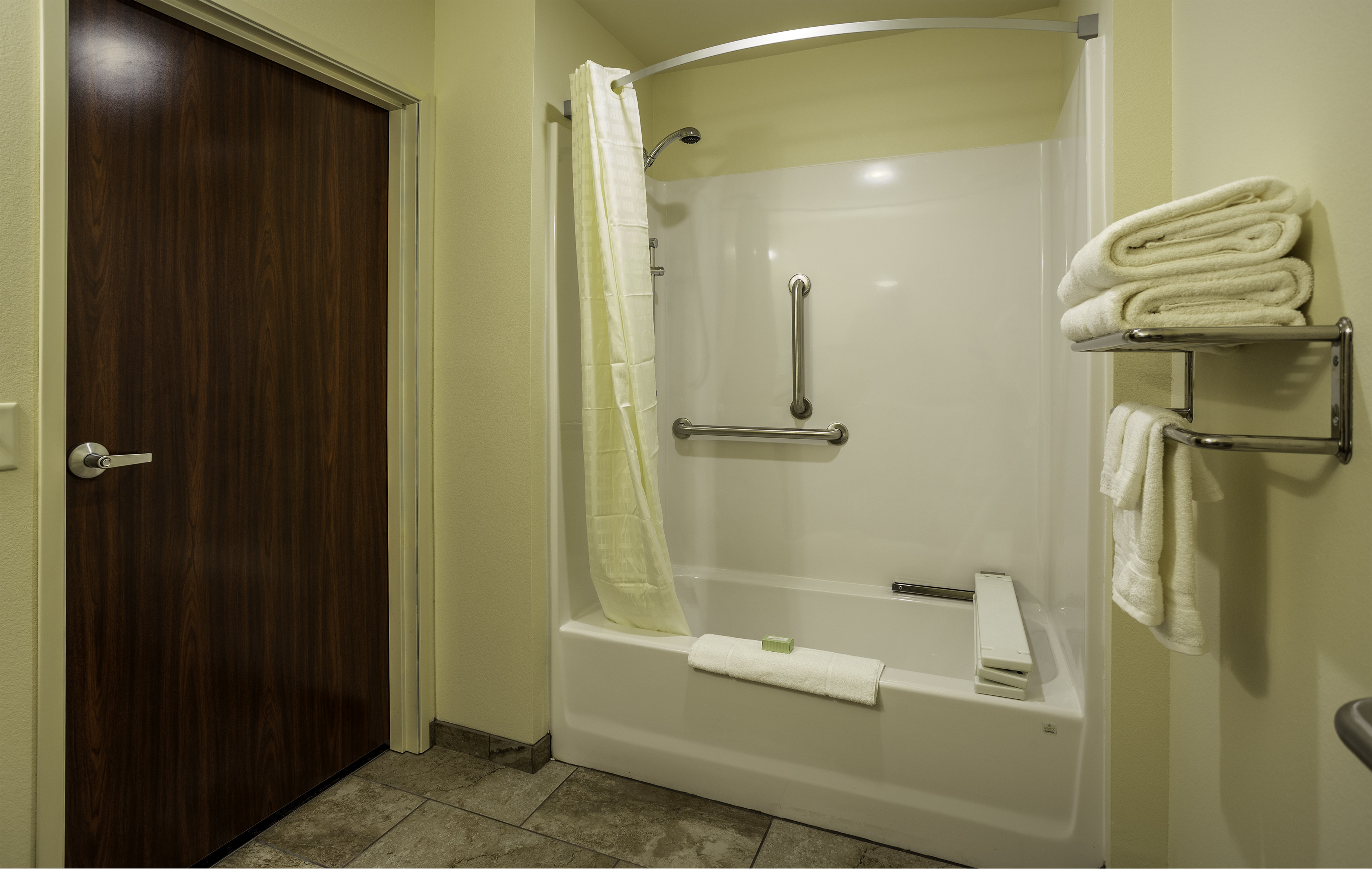 Cobblestone Inn & Suites - Brookville 45/48