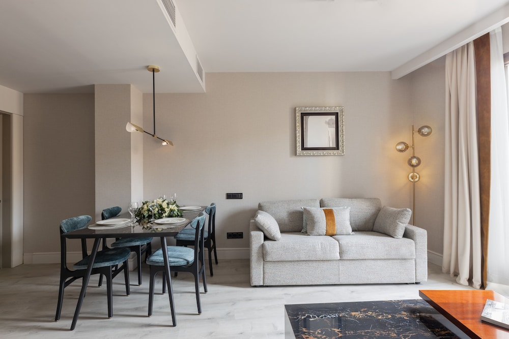 Suites Center Barcelona 23/36