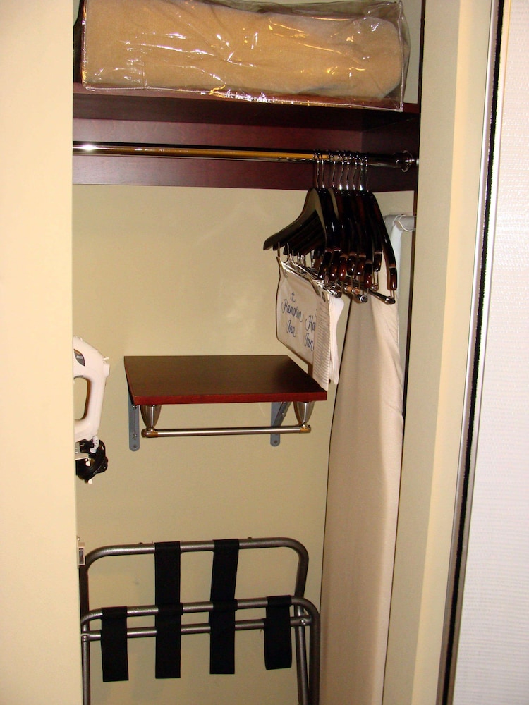 Hampton Inn Calera 17/47