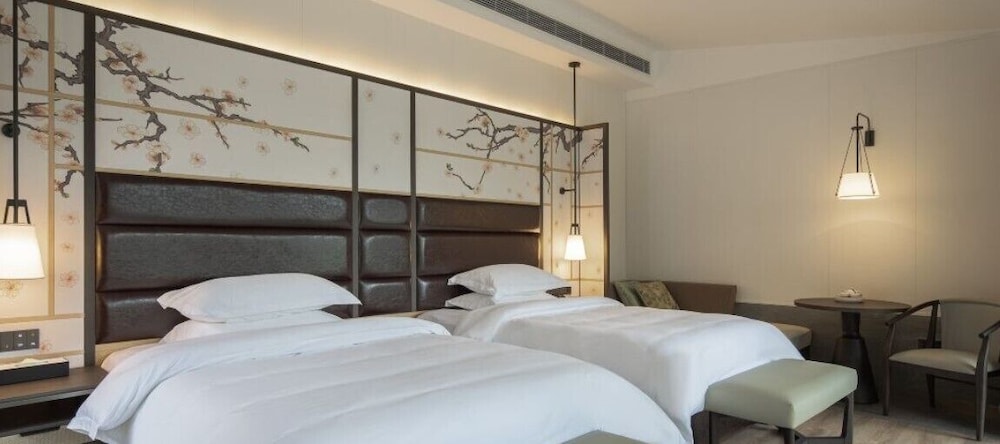 Howard Johnson Huashuiwan Hot Springs Resort Chengdu 14/41