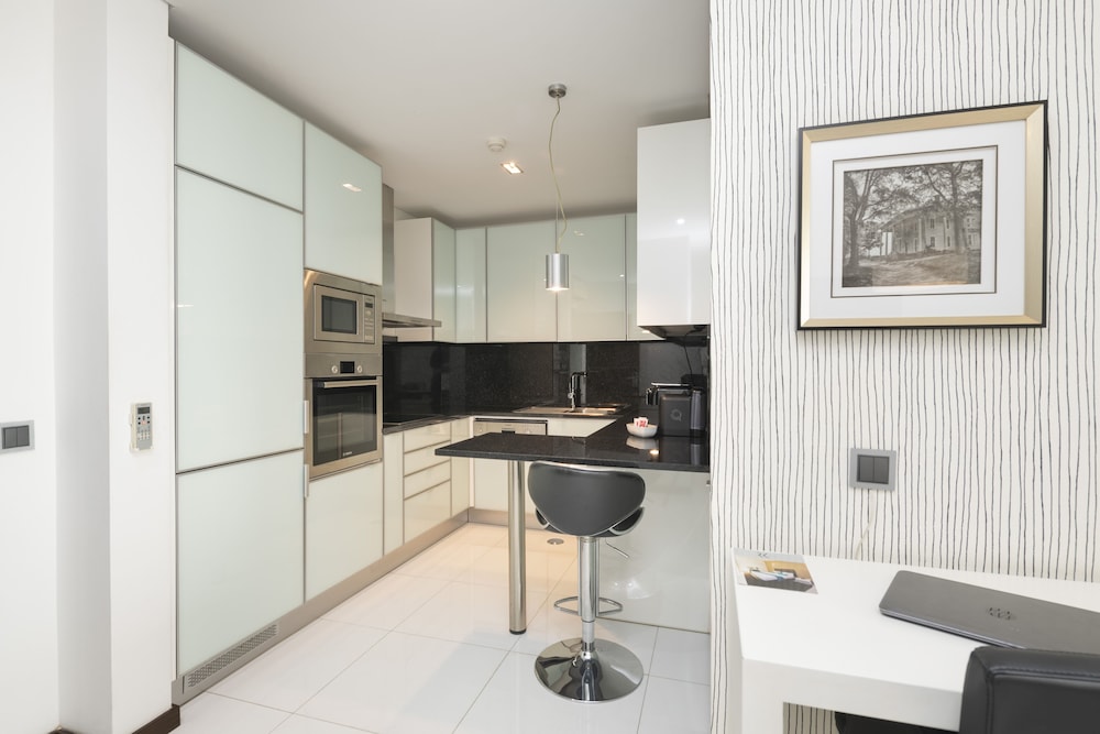 RK Suite Hotel 30/44