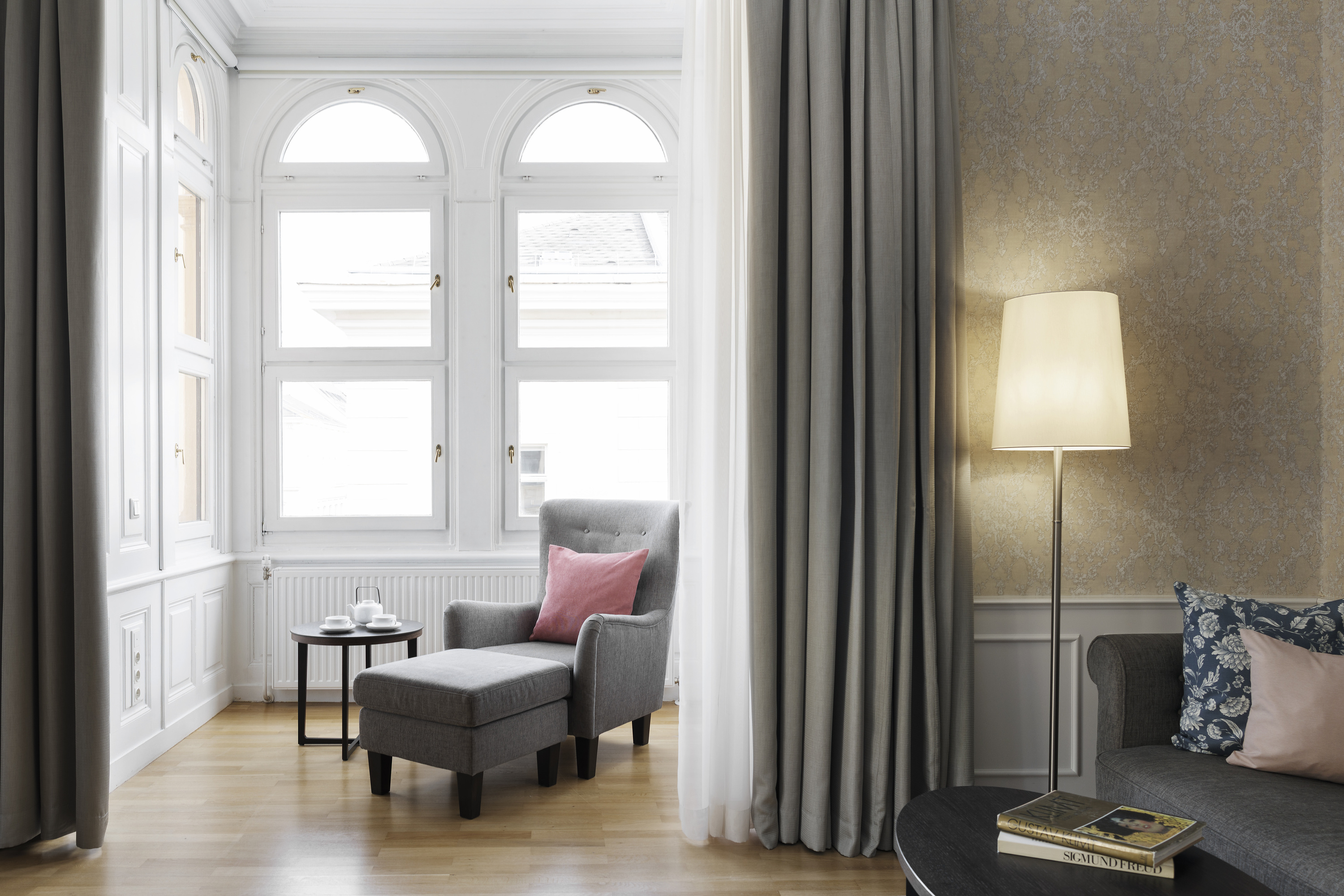جناح جونيور بسرير كينج مع أريكة، Hotel Rathauspark Wien - Handwritten Collection (Eroffnung 2026) 6/6