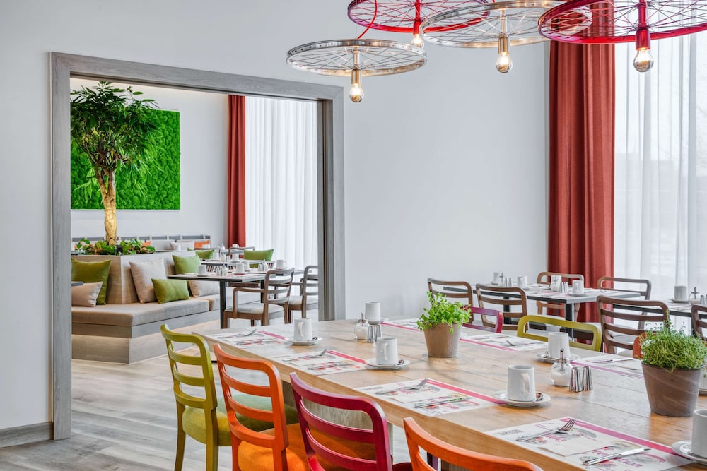 Intercityhotel Hannover Hauptbahnhof Ost. 27/44