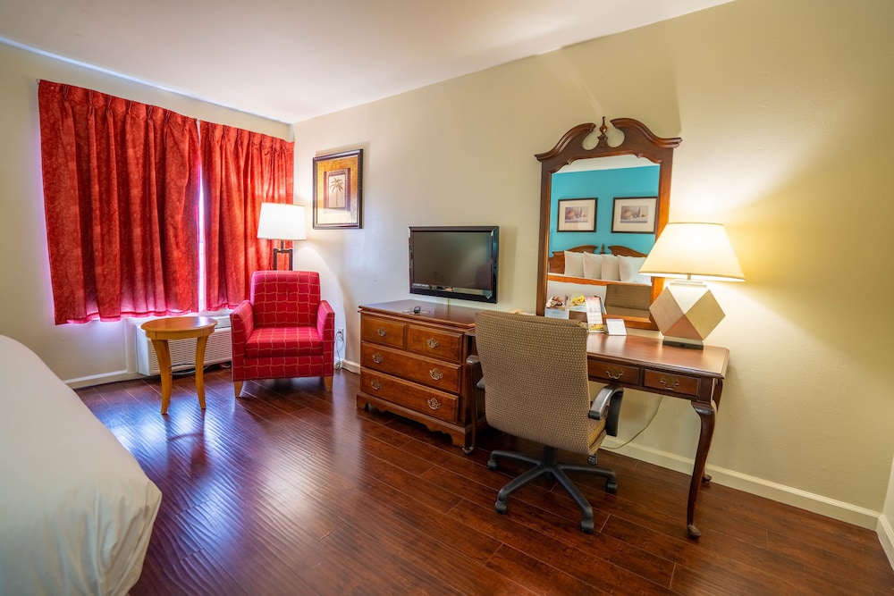 Howard Johnson By Wyndham Buena Park 22/34