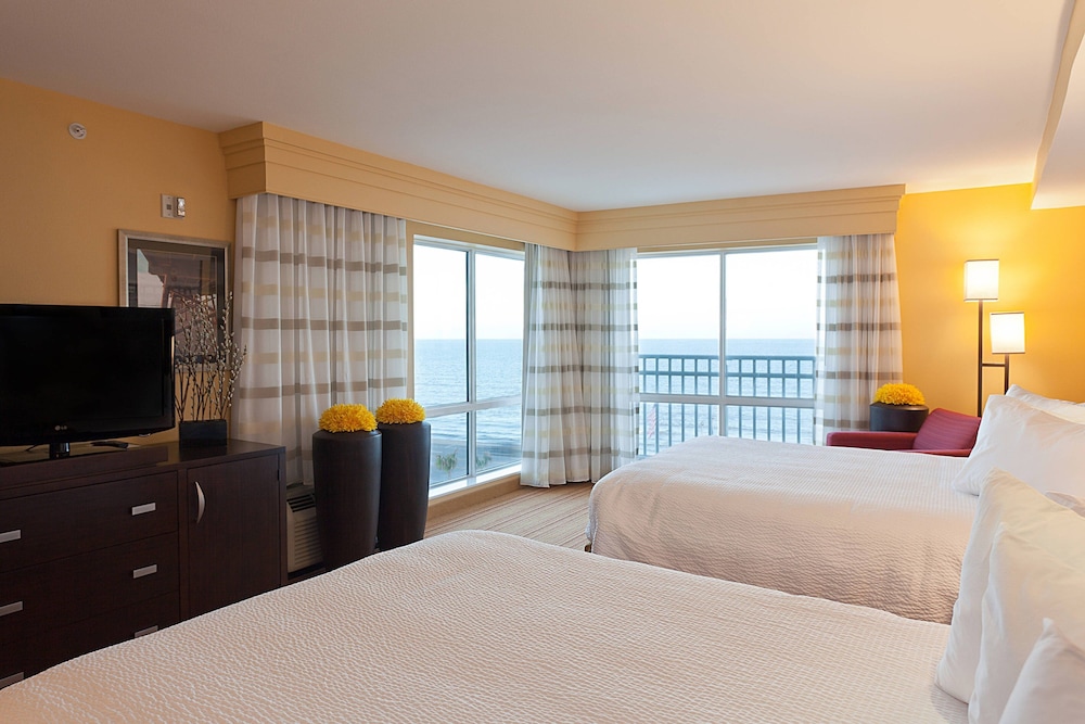 Courtyard by Marriott Galveston Island 9/50