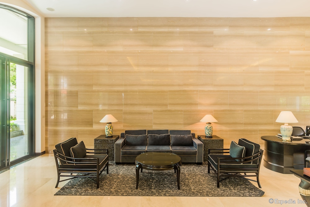 Elegant Suites Westlake 27/72