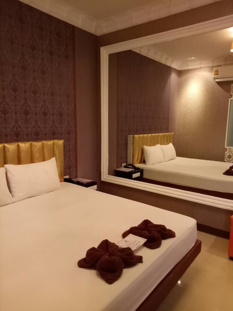 Honey Inn Hotel 3/50