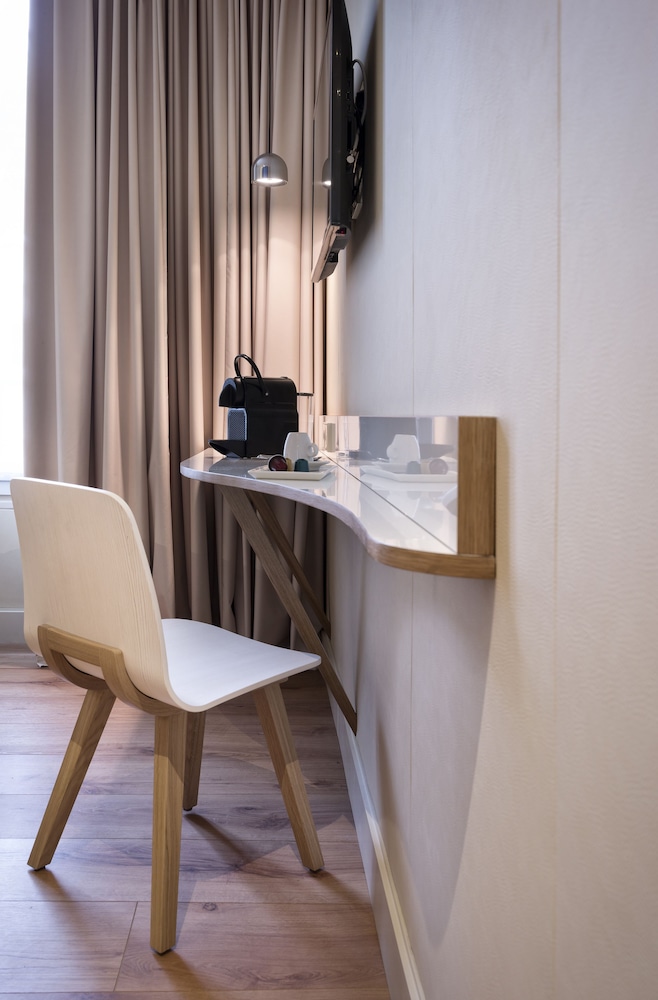 Max Hotel 51/59