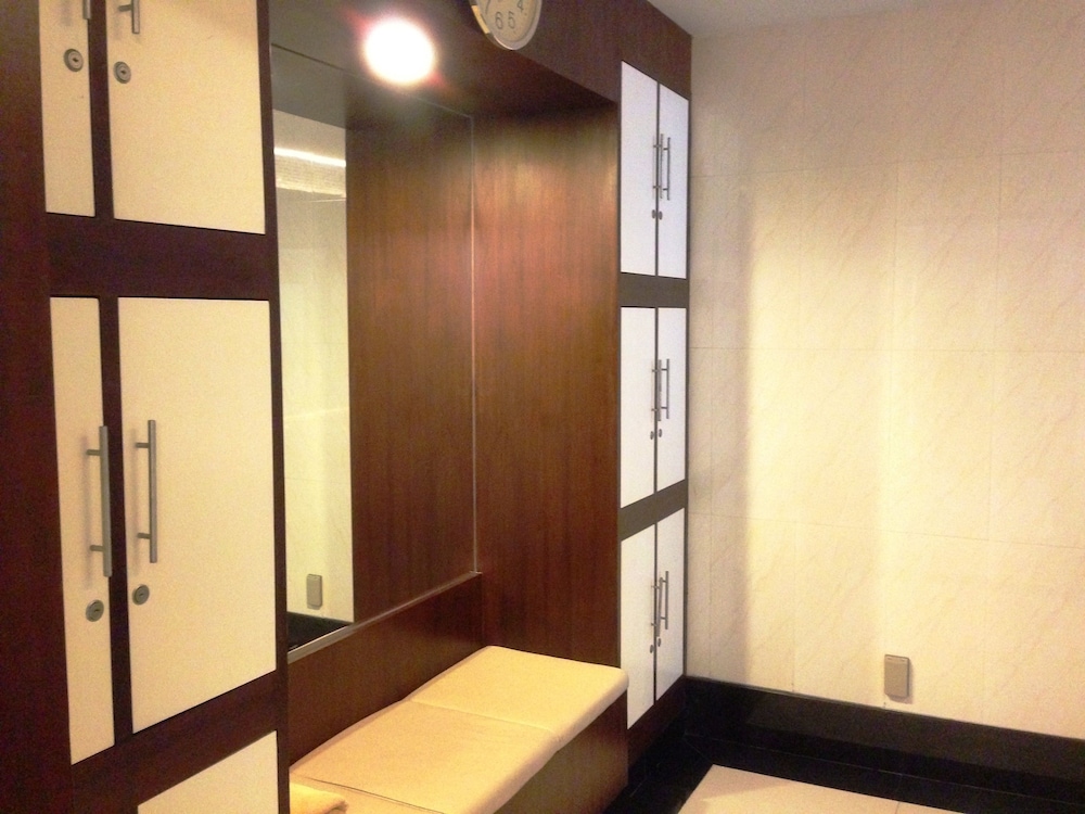 August Suites 24/69