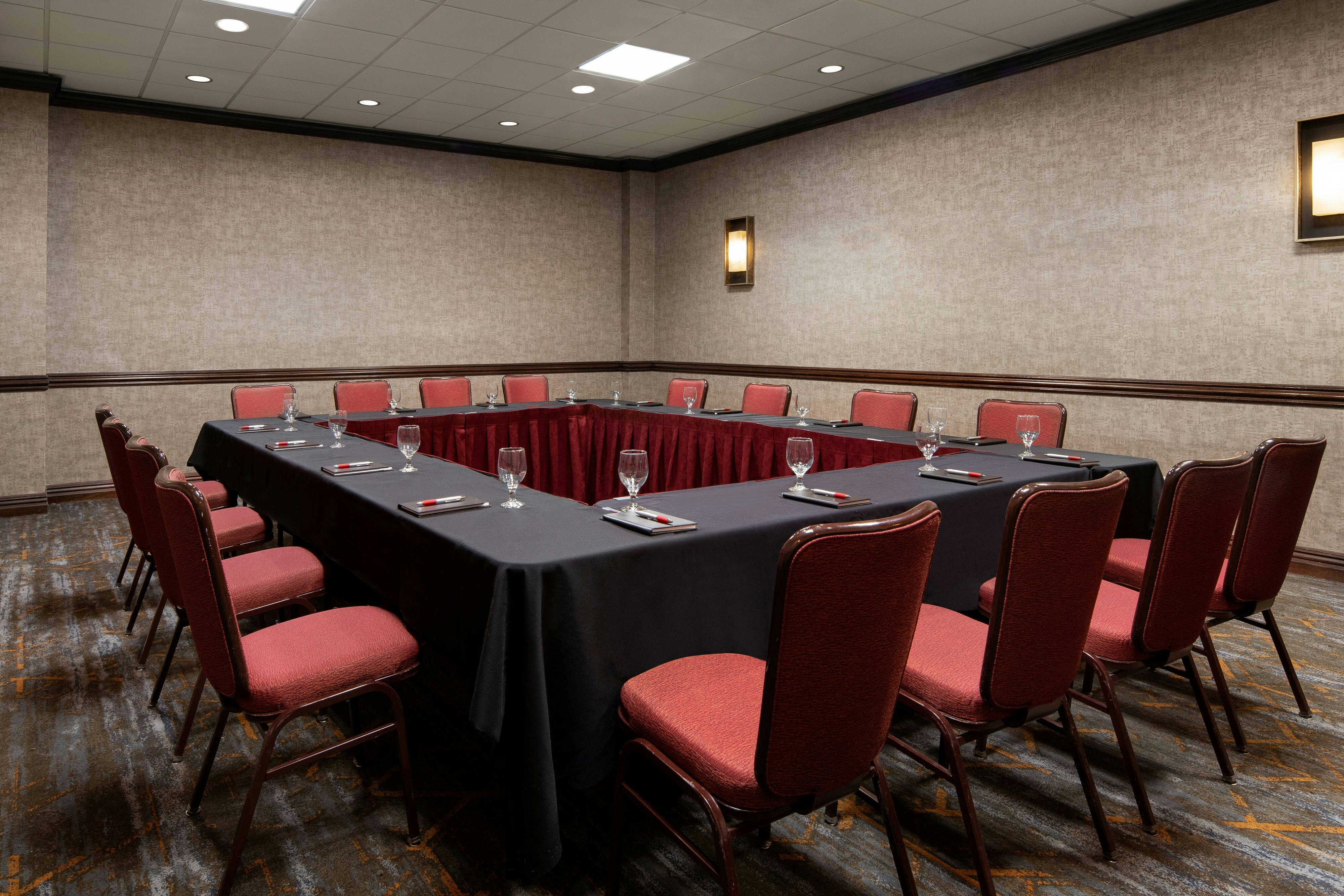 Marriott Riverside at the Convention Center 16/23