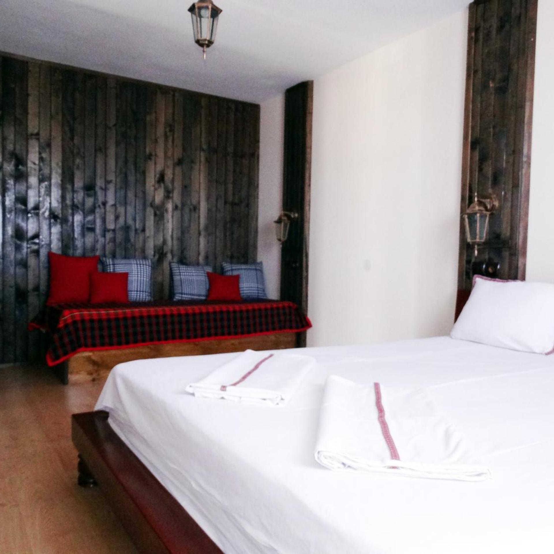 2 Bedrooms, Apartment, Balcony