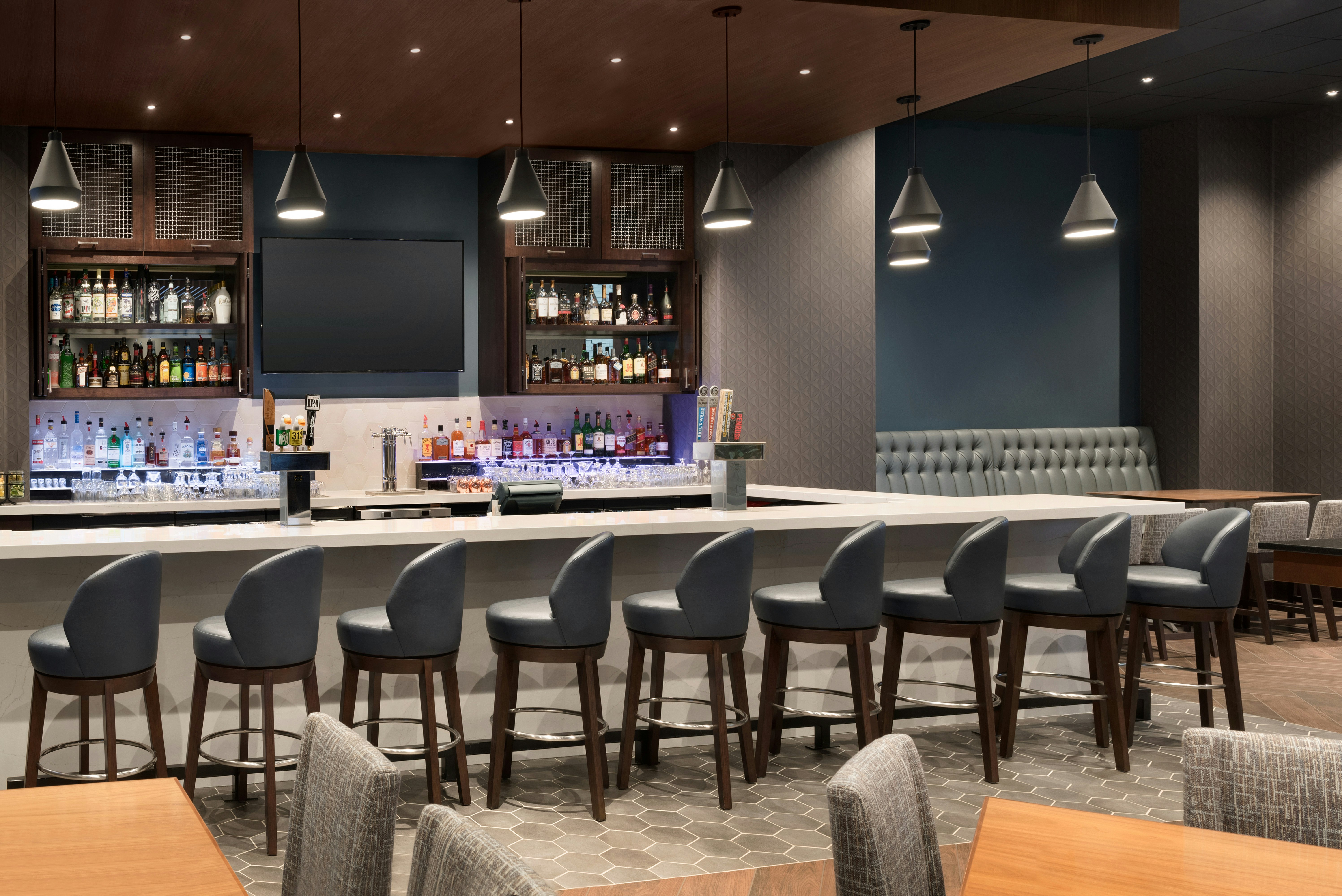 Embassy Suites By Hilton Chicago Lombard Oak Brook 37/53