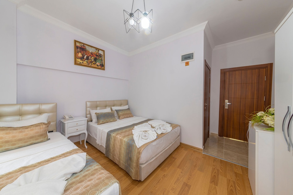 Saint George Boutique House 31/66