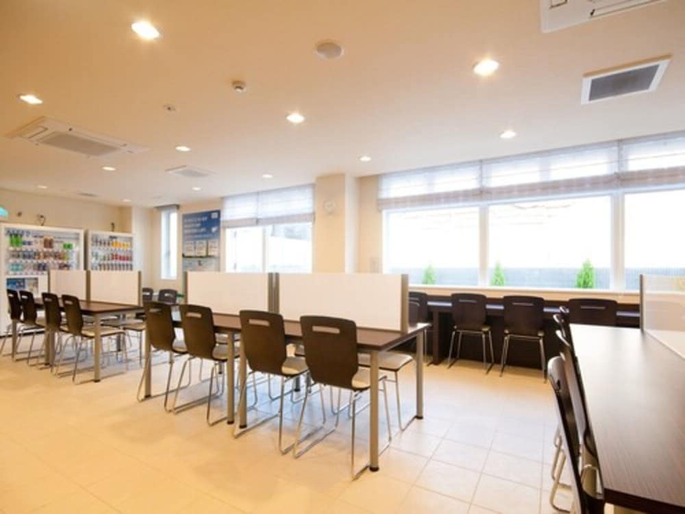 Super Hotel Kokuraeki Minamiguchi 48/59